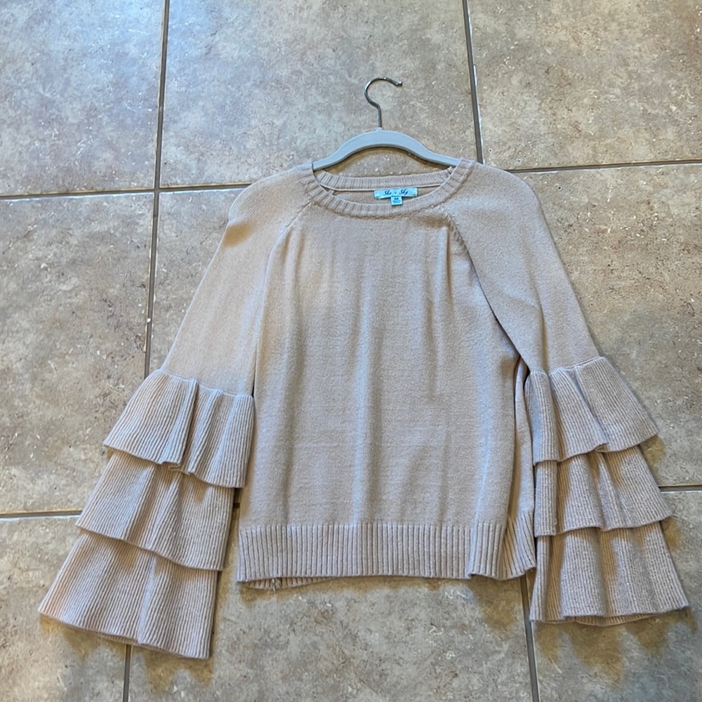She & Sky tan ruffle sleeves sweater. Size M